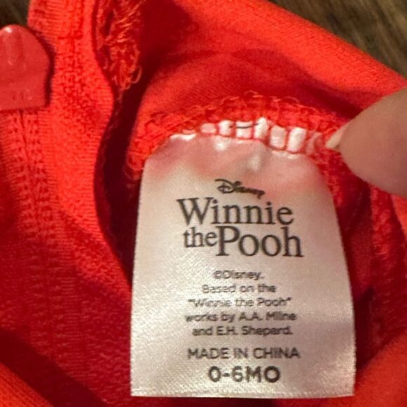 Winnie the Pooh Baby Costume 0-6 months NWOT - Picture 3 of 7